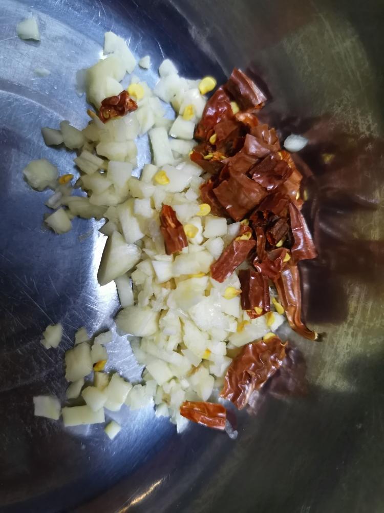 水煮肉片之麻辣烫的做法 步骤1