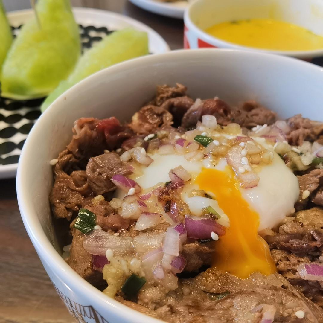 💕100%成功!!!🍱招牌肥牛饭专门店秘方·秒杀日本吉野家食其家！日式多汁牛肉饭 /嫩肥牛盖饭/牛肉饭/肥牛丼（超简单快速完美版）✨