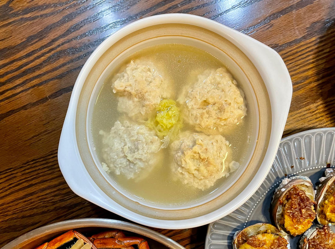 淮扬名典-清炖狮子头