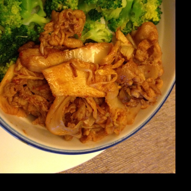 辣白菜炒五花肉