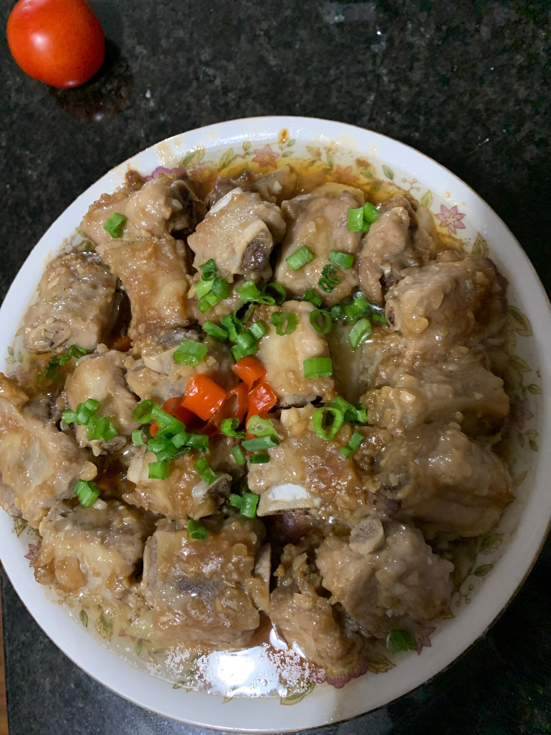 排骨怎么蒸才嫩？第一步先焯水就错了，记住这个窍门排骨嫩滑多汁