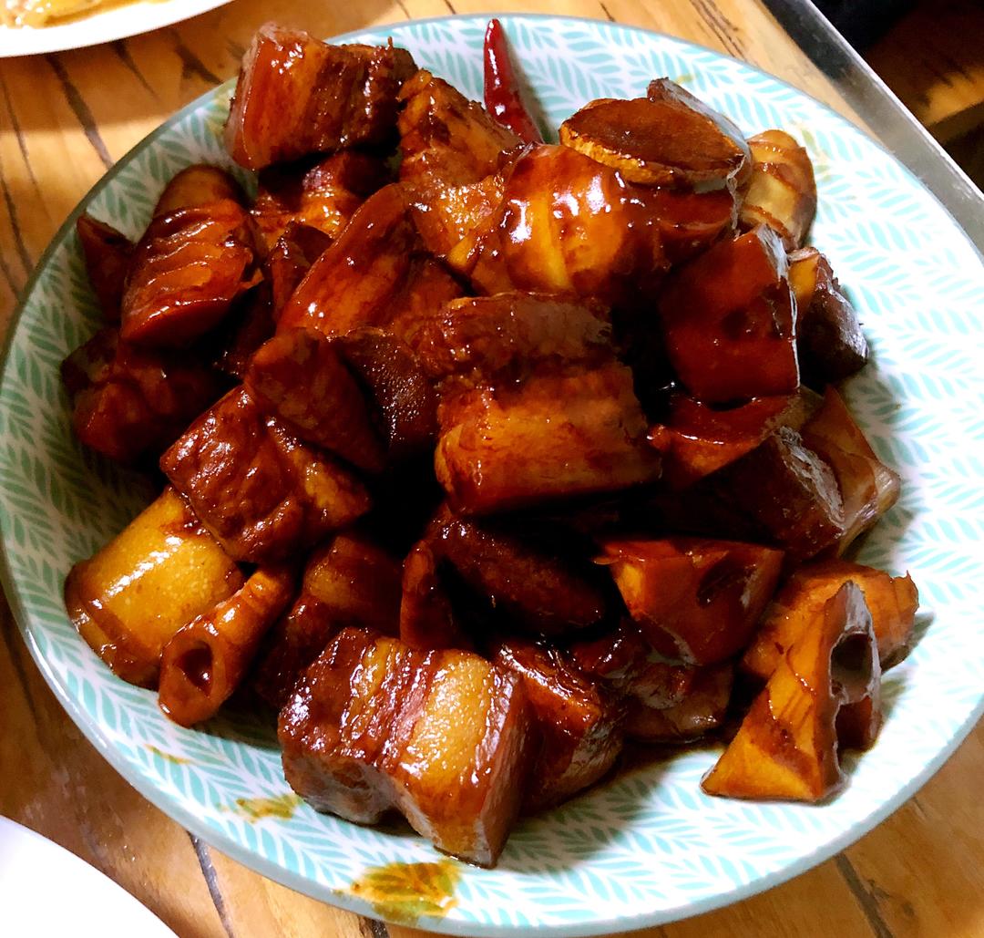 笋焖红烧肉