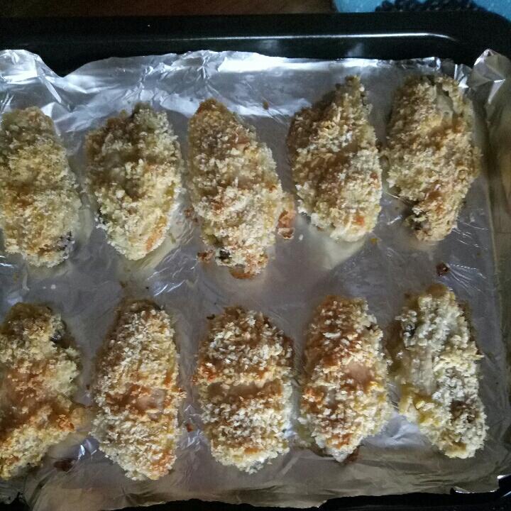 面包糠烤鸡翅