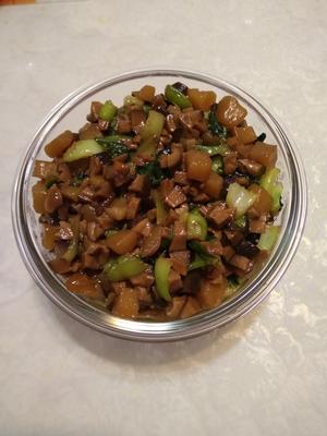 佐粥小菜 香菇油菜土豆丁的做法 步骤12