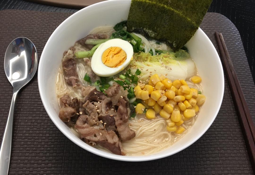 日本豚骨拉面