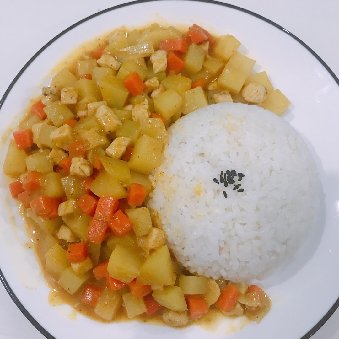 咖喱鸡肉饭