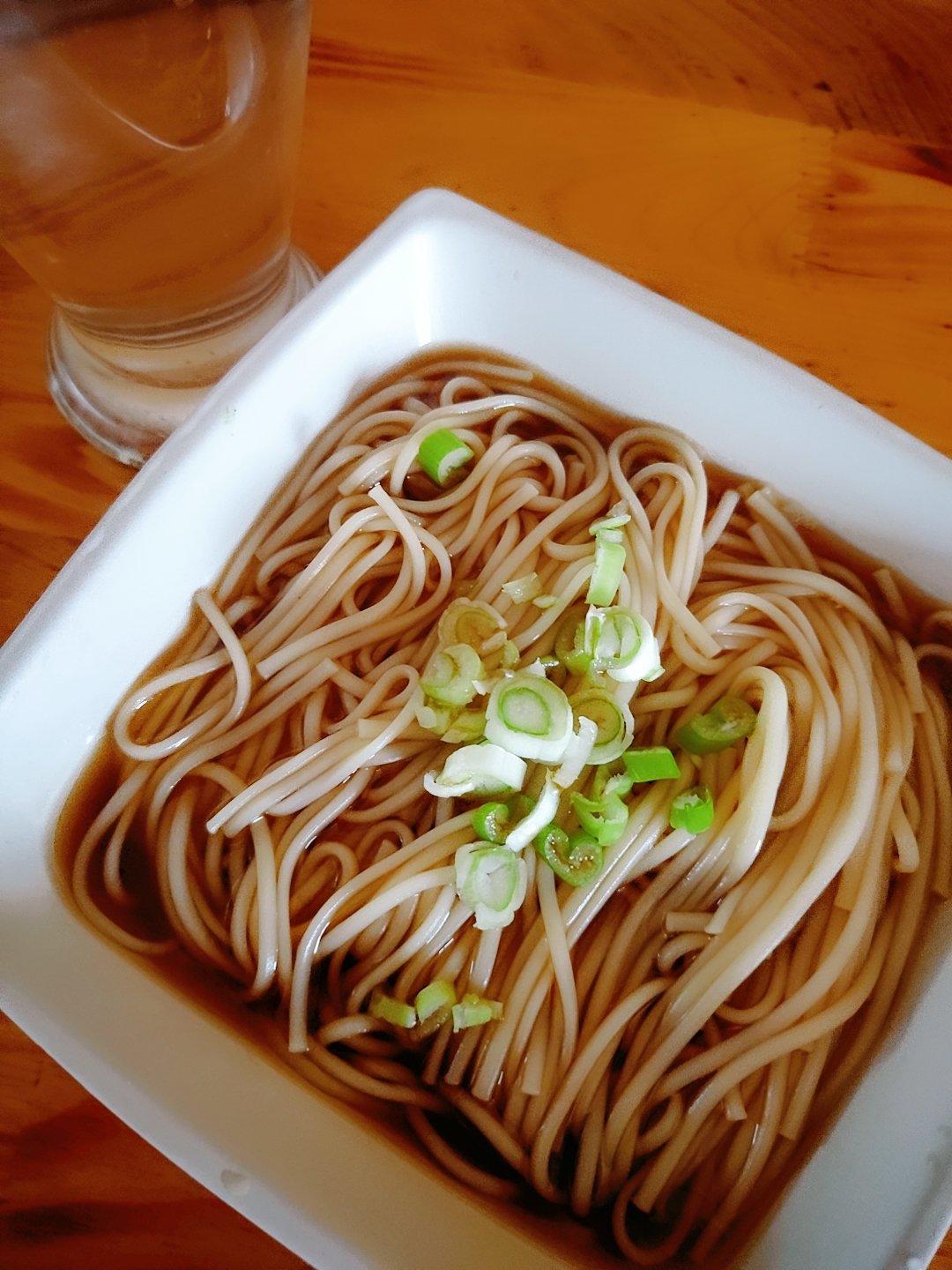 最美不过那碗阳春面