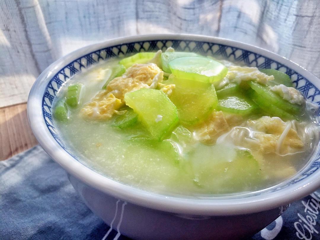 黄瓜鸡蛋面
