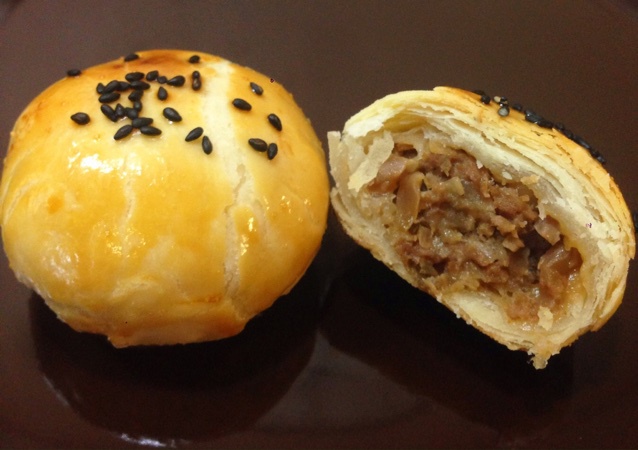 黄金肉松酥