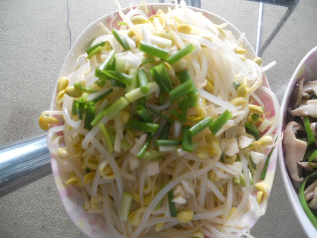 凉拌黄豆芽