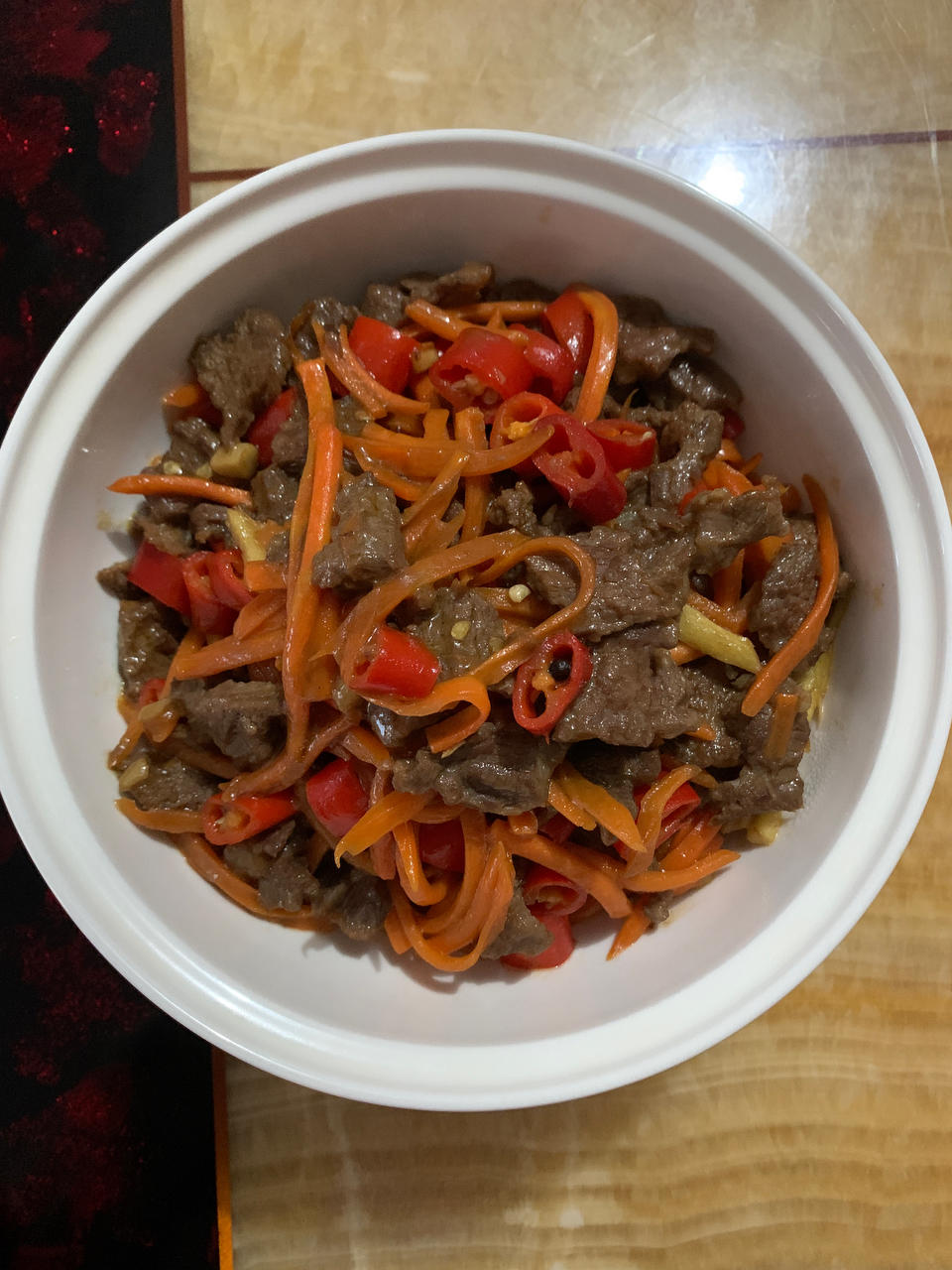 胡萝卜炒牛肉
