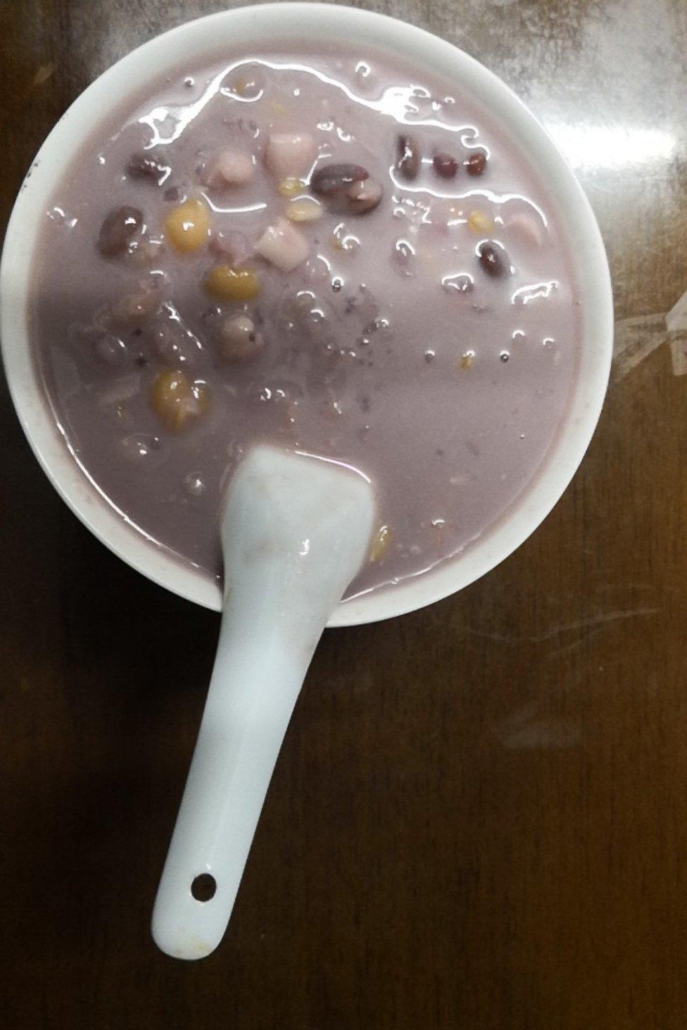 豆浆杂粮粥（别名：回归正轨粥）丨健康·三餐