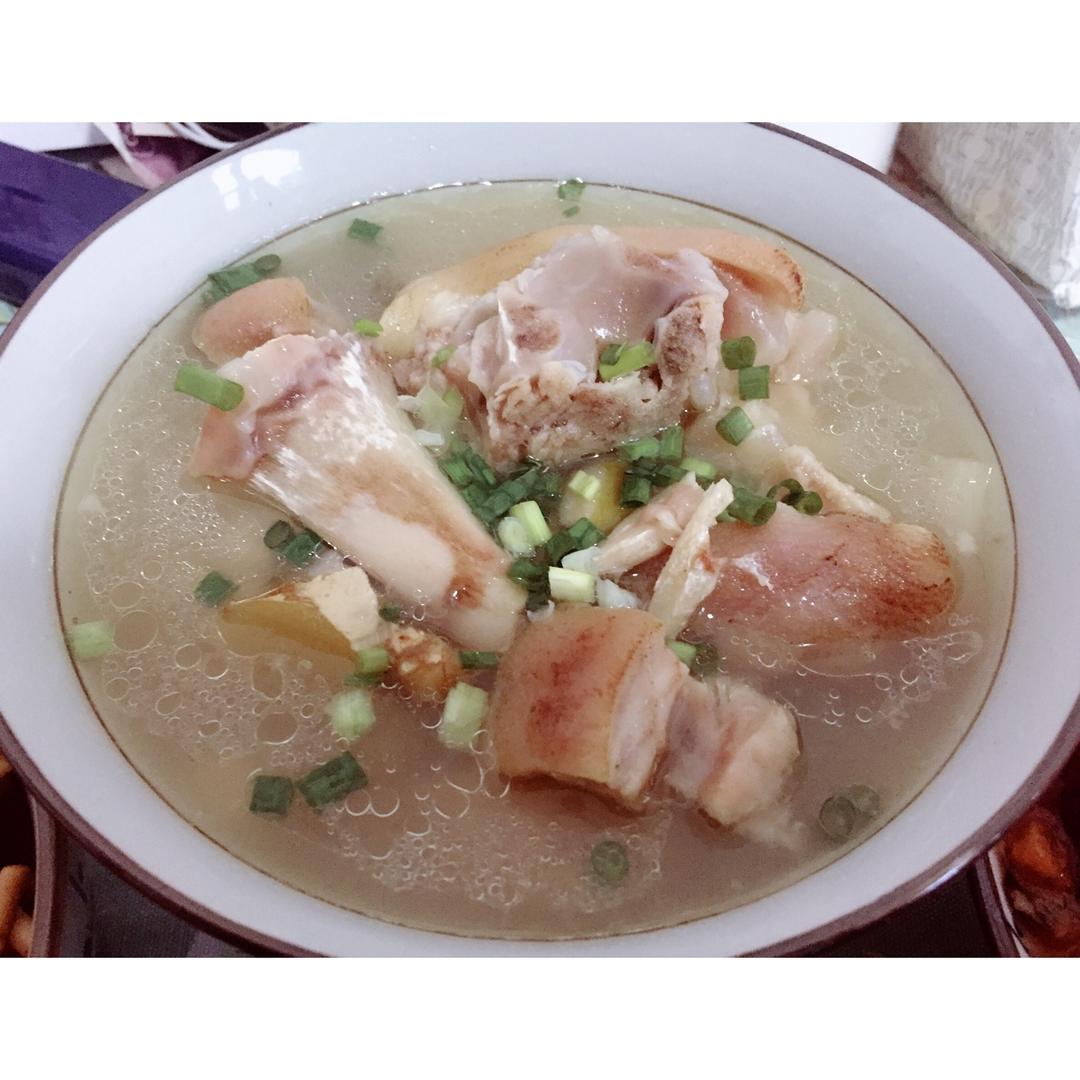 老妈蹄花汤