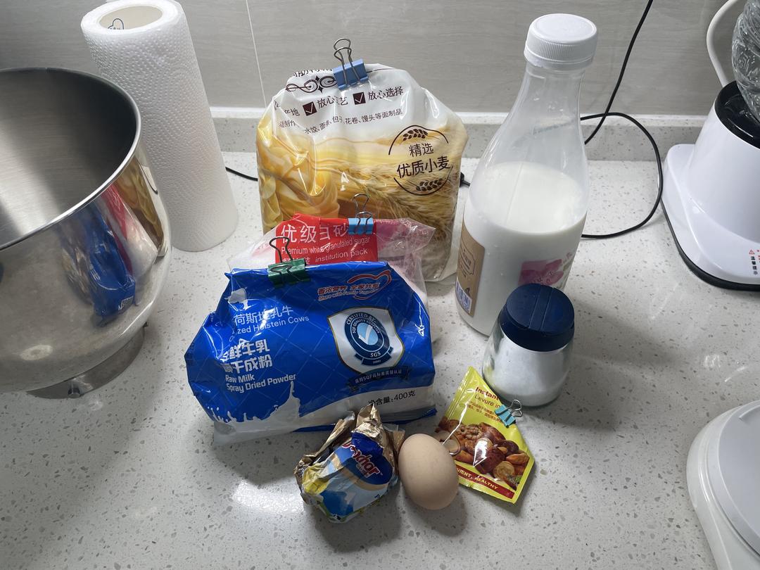 纯奶手撕吐司的做法 步骤1