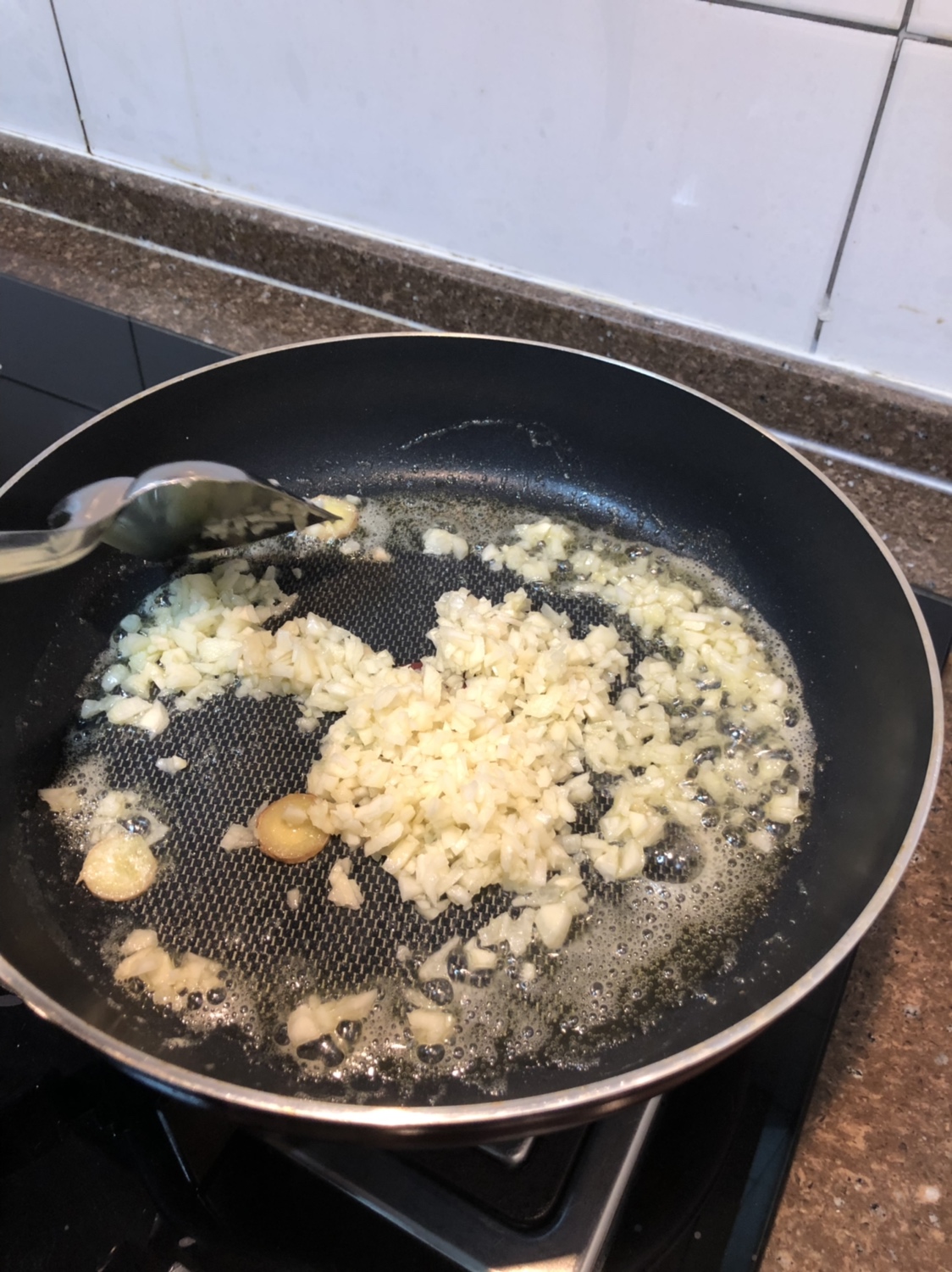 不放盐的黄油松叶蟹的做法 步骤6