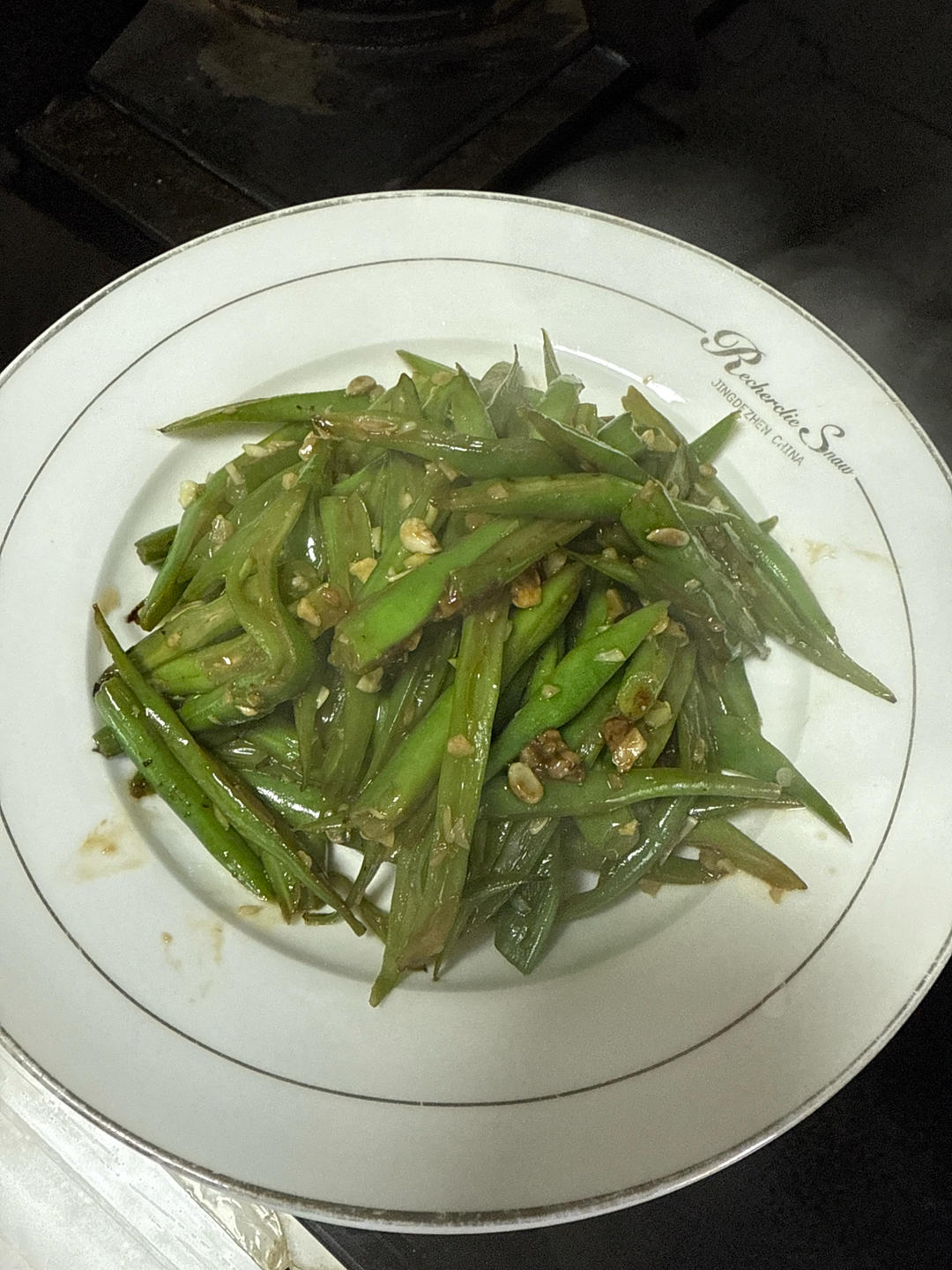 不吃不知道，一吃吓一跳的蒜香素炒豆角