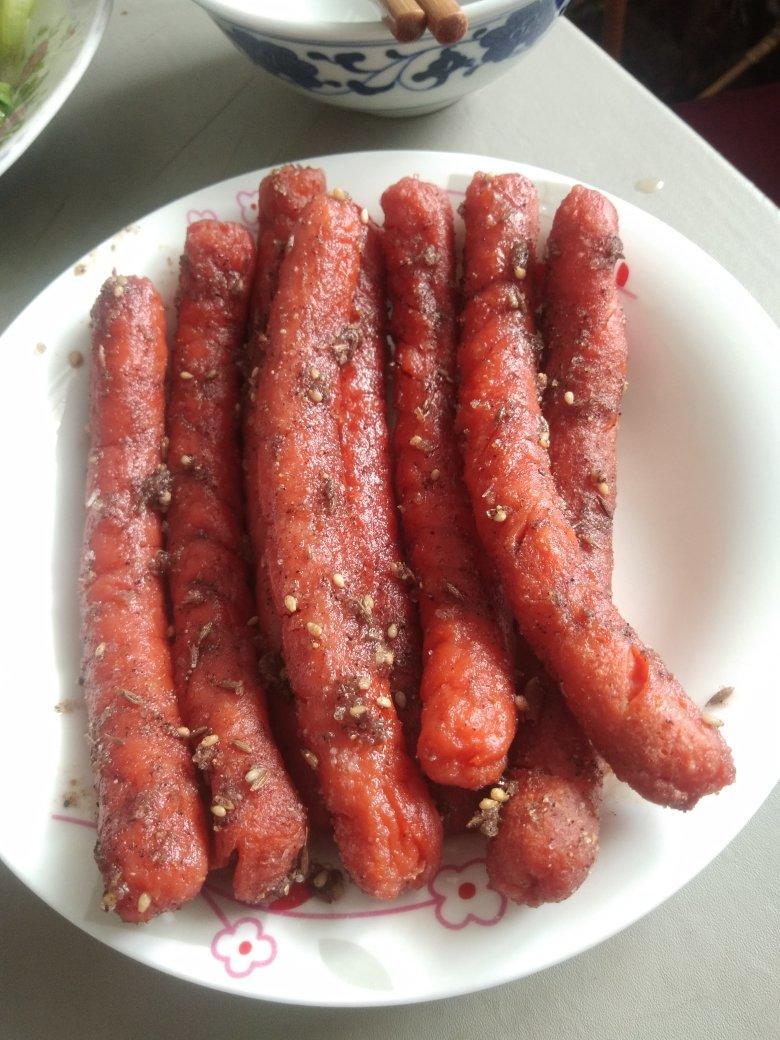 幸福筱筱筱做的家庭自制烤火腿肠