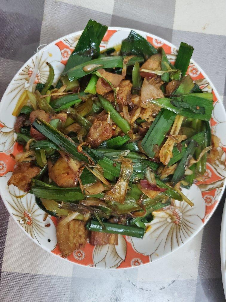 蒜苗炒五花肉