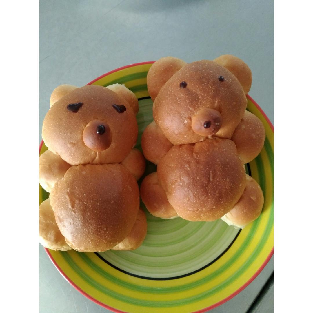 睿·雪做的可爱小熊面包