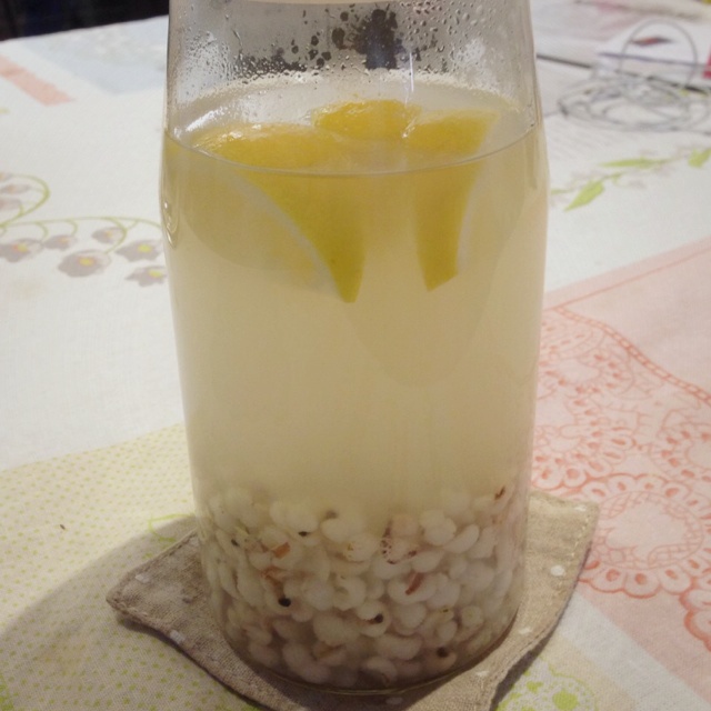 柠檬薏米水