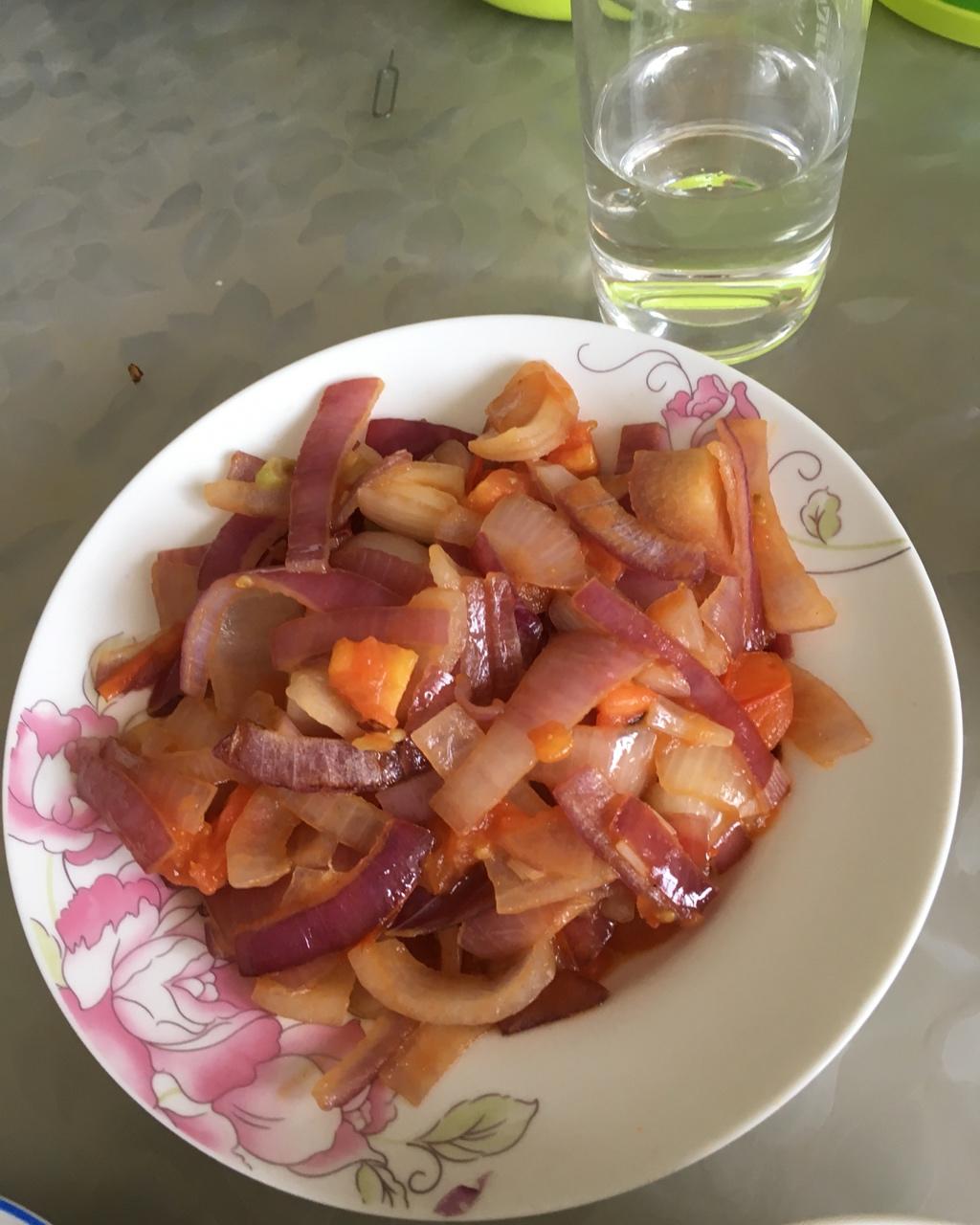 手机用户7154_c58t做的洋葱炒西红柿