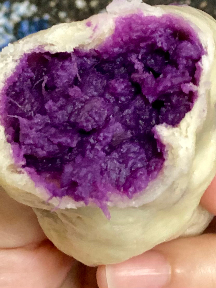 奶香暄软紫薯包