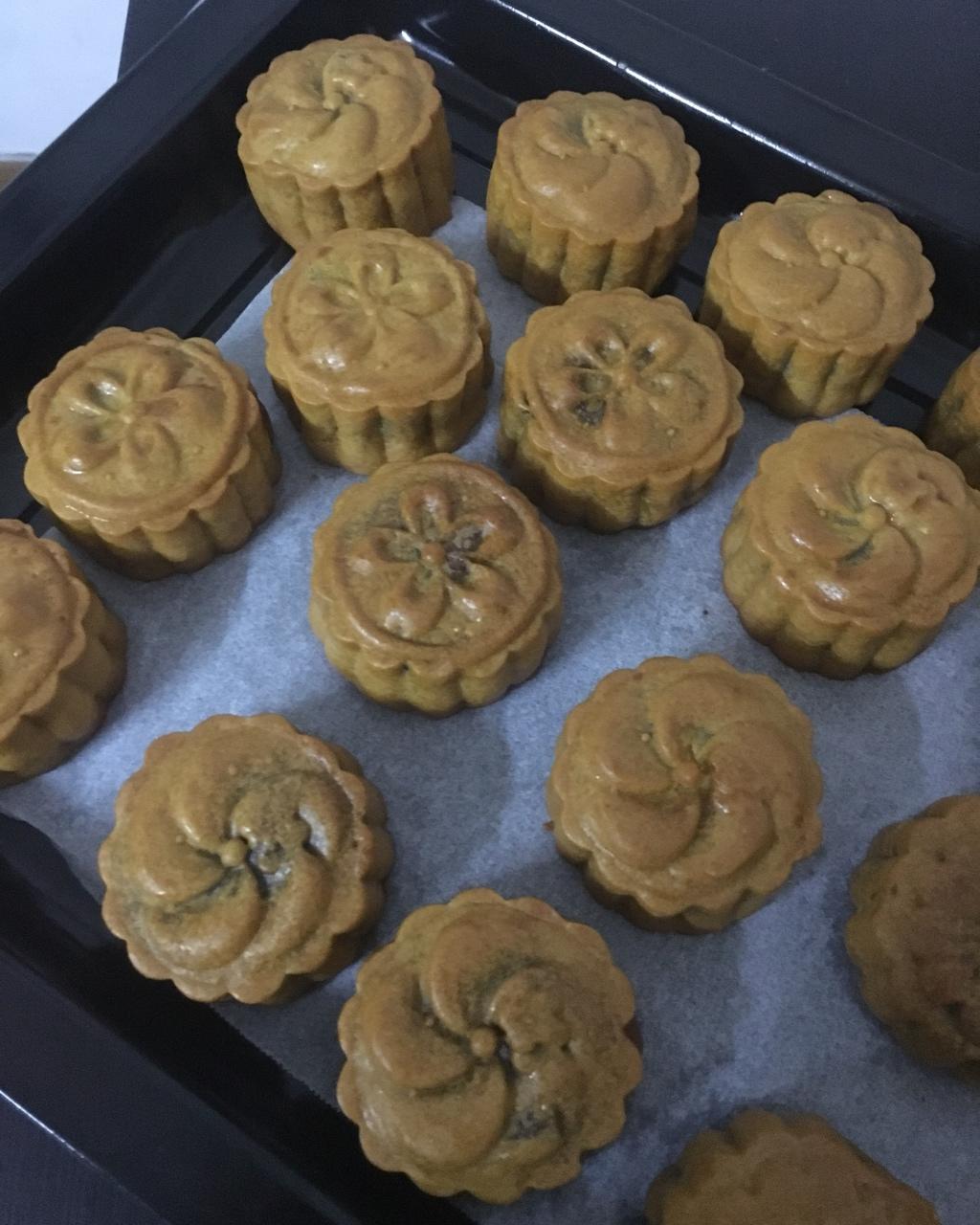 广式月饼——蛋黄莲蓉月饼