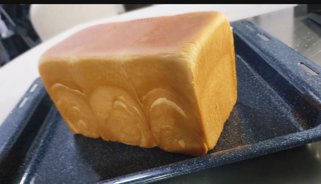 吐司，奶香手撕面包，超级香浓