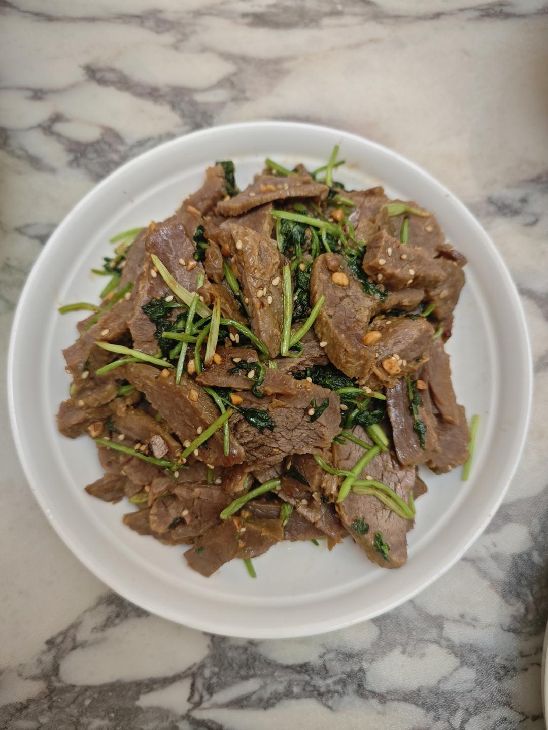 丈母娘吃了都夸的凉拌香菜牛肉