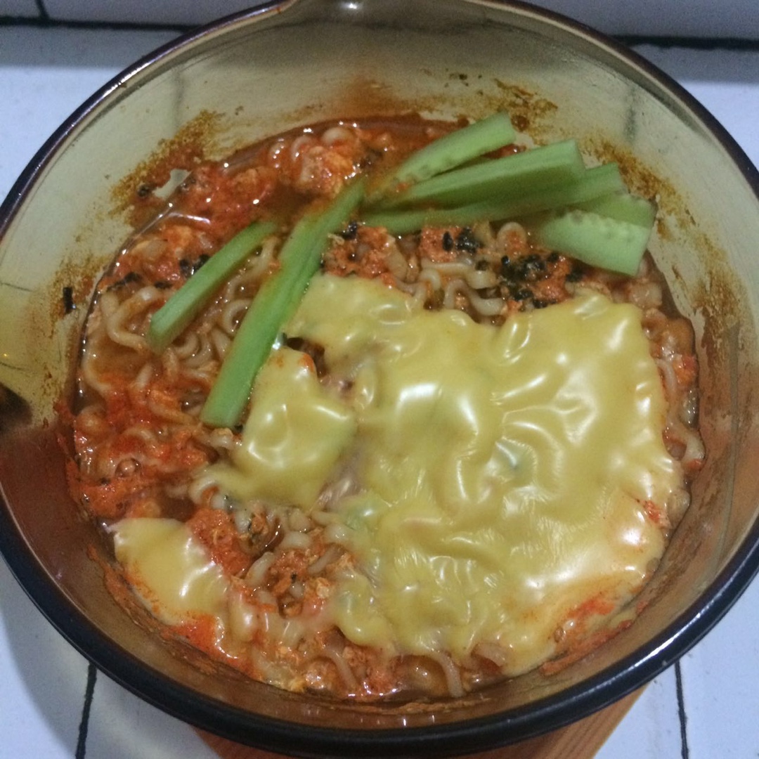 满足食欲的深夜秘密 森系浓香泡面