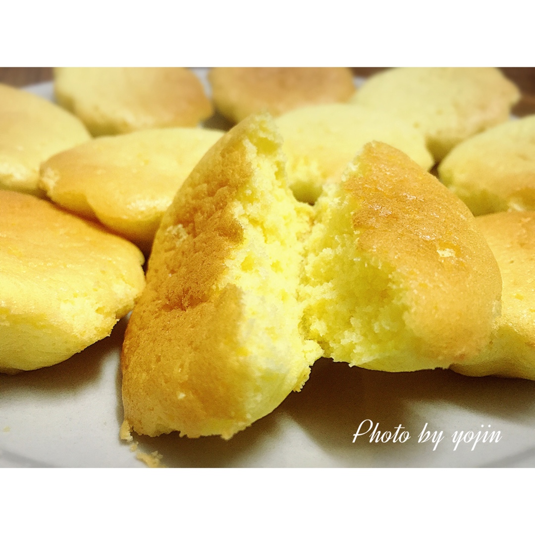 消耗淡奶油之作——淡奶油小蛋糕