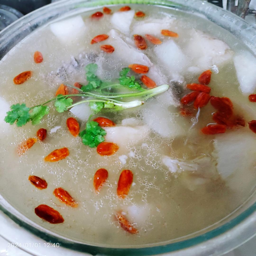 清炖羊肉汤