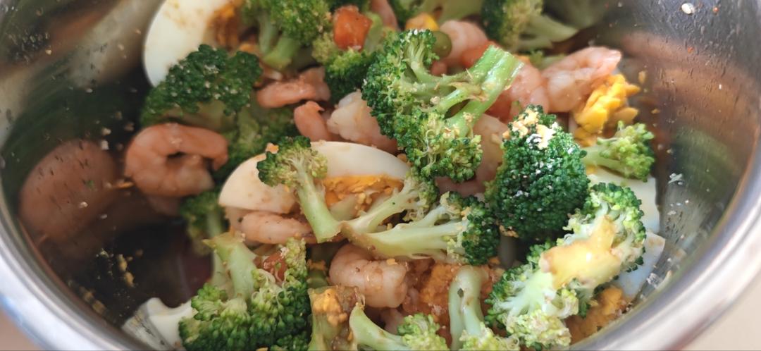 减脂餐--虾仁鸡蛋西蓝花