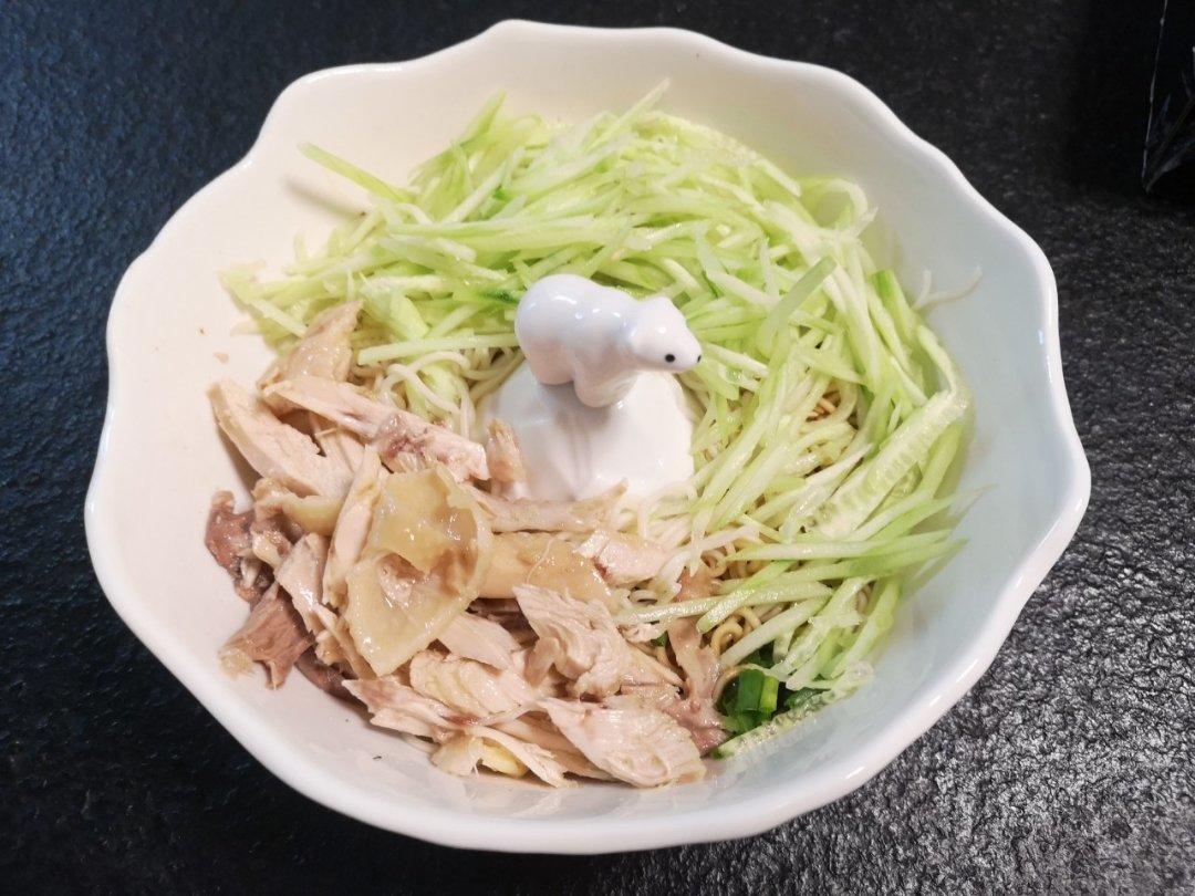 鸡丝凉面
