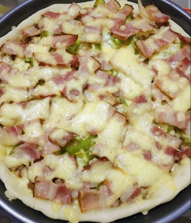 培根火腿披萨