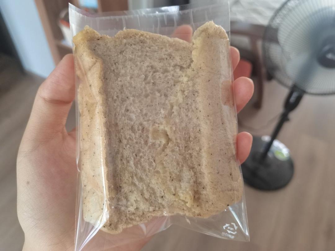 红茶奶酥吐司