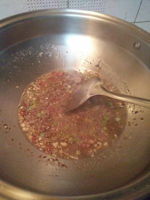 自制牛肉辣酱的做法 步骤4
