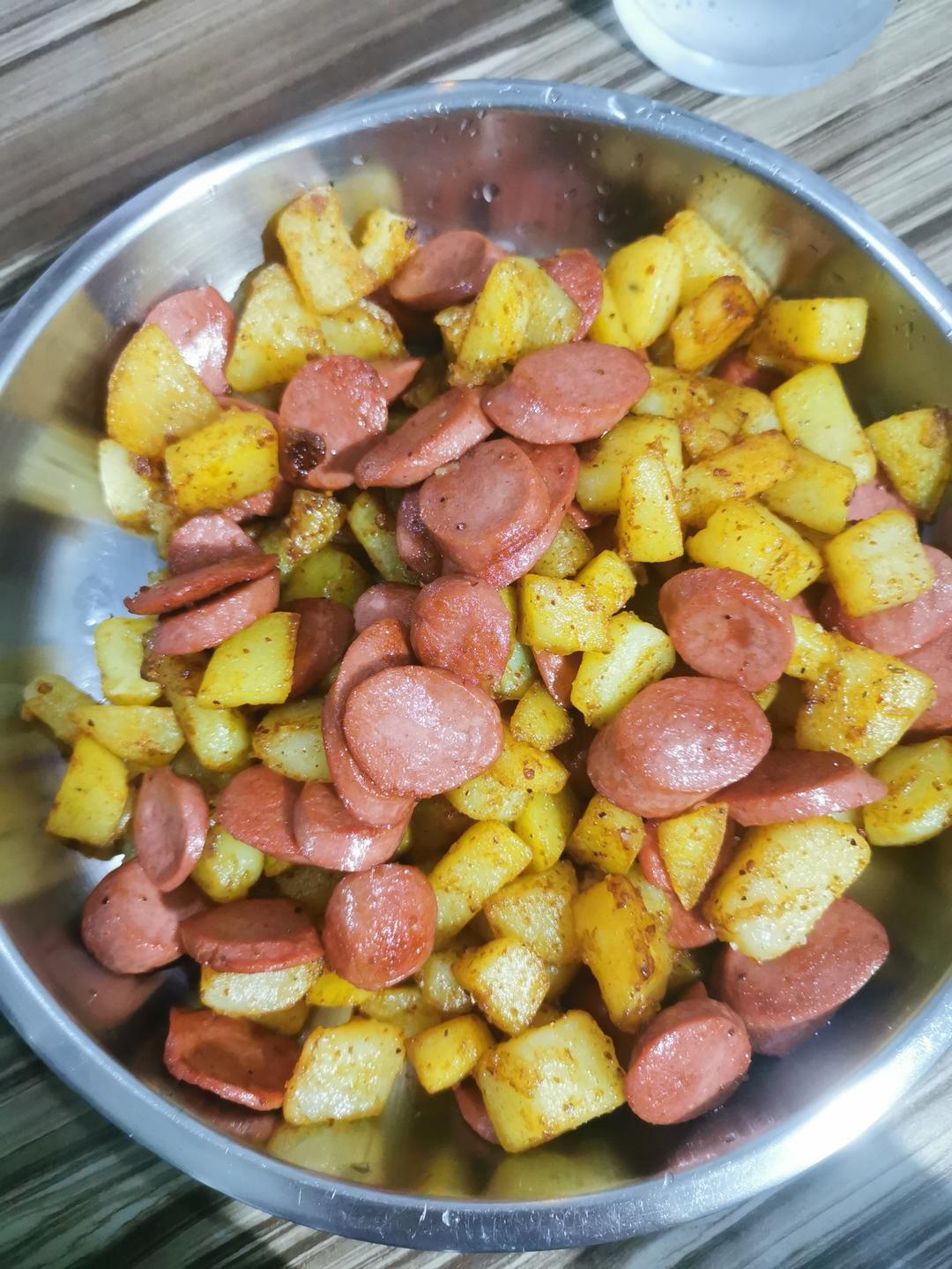 香辣过瘾的孜然土豆火腿，比路边摊还好吃