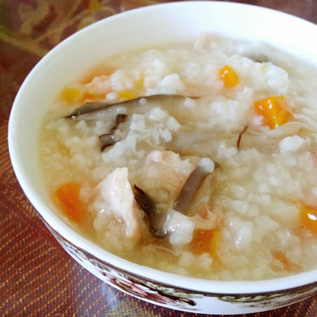 鸡肉蘑菇粥
