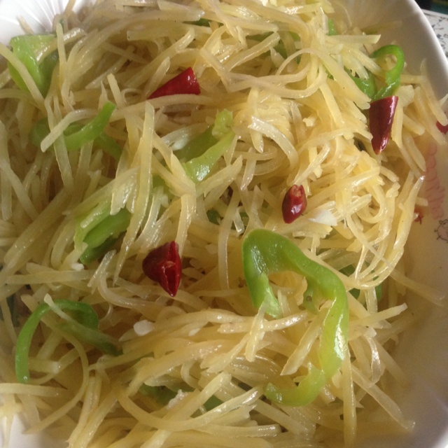 双手0插兜做的清炒土豆丝