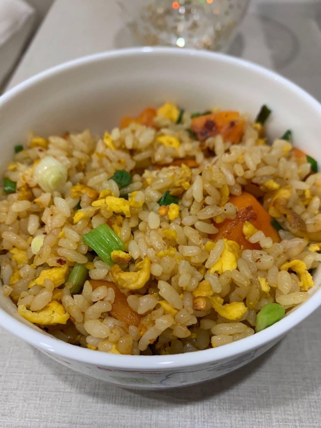 胡萝卜蛋炒饭