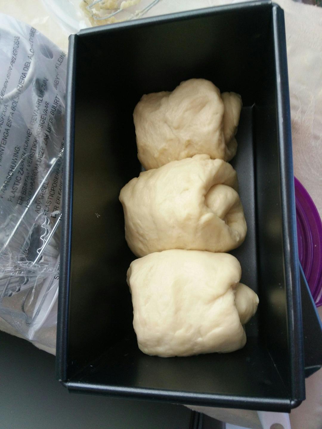 纯奶手撕吐司的做法 步骤1