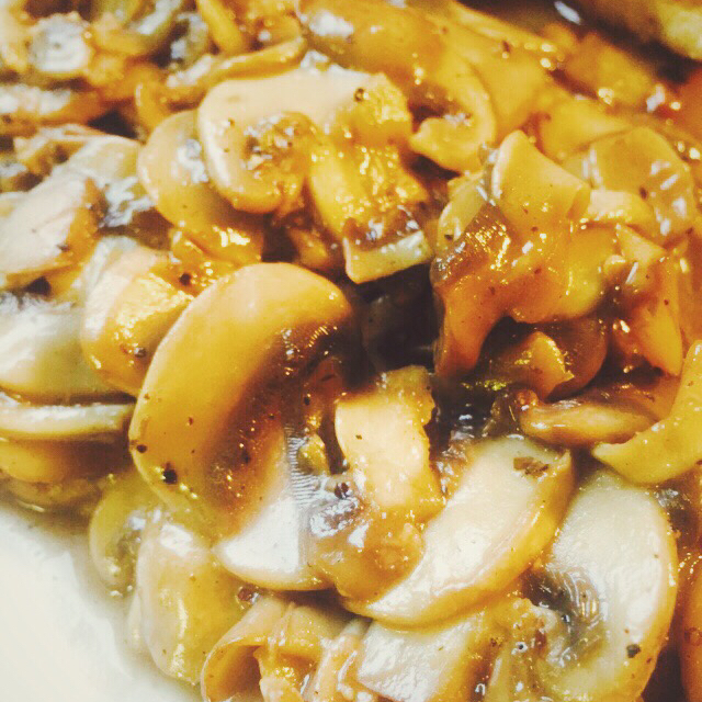 主厨炒蘑菇