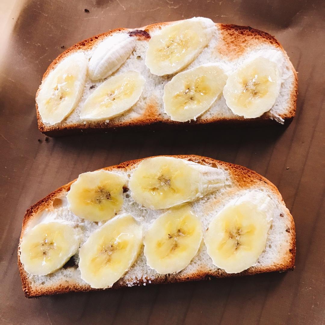 香蕉烤吐司