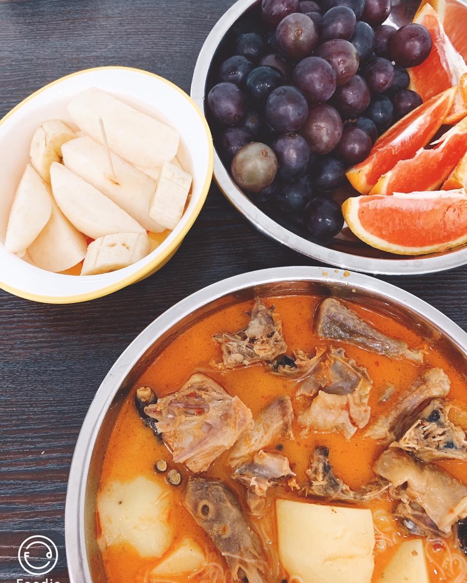 土豆炖腊鸡