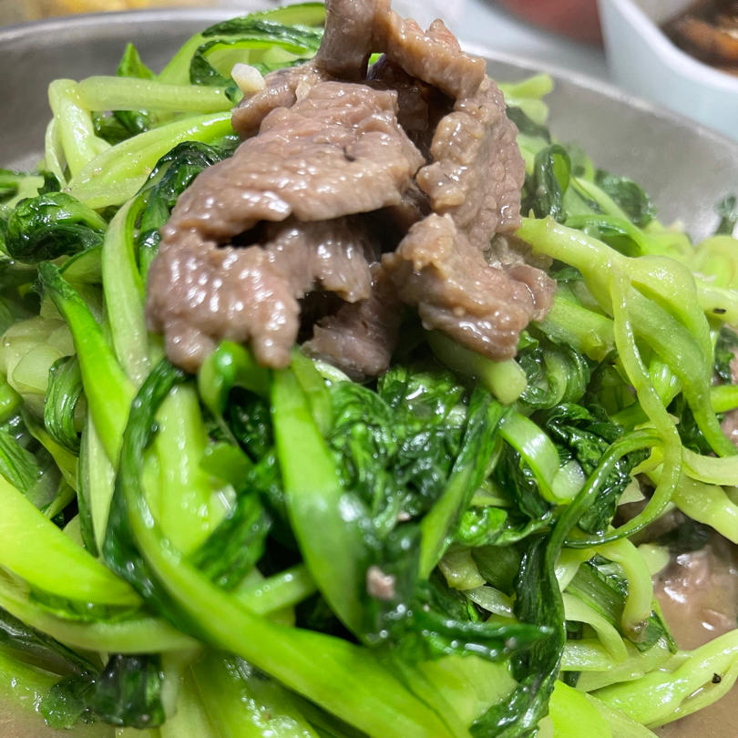 鸡毛菜炒肉