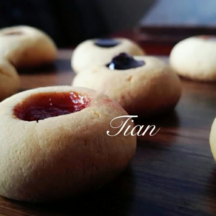 特浓奶香果酱酥饼