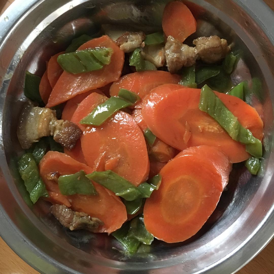 胡萝卜炒肉片