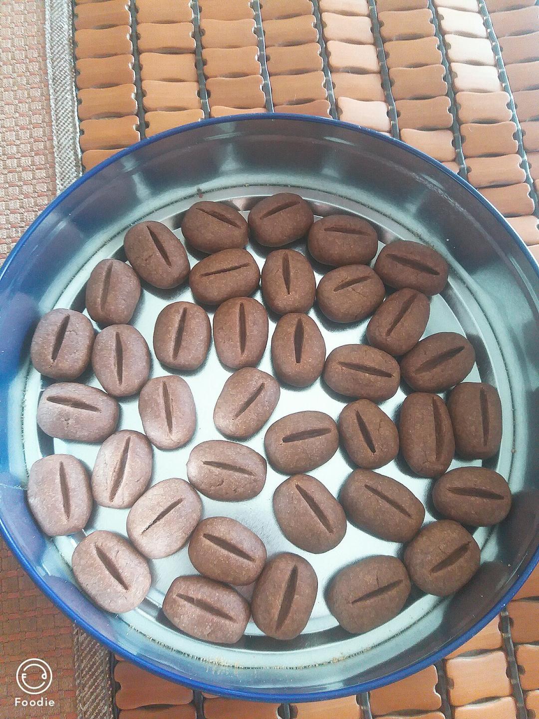 Bakingpie-简单的硬饼干&咖啡豆豆小饼干