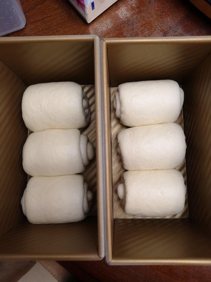 软到拿不起来的生吐司